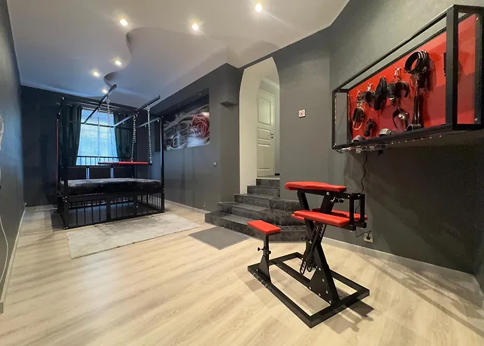Bdsm Tallinn, Private Luxury Romance Old Town Adults Only Отель для свиданий